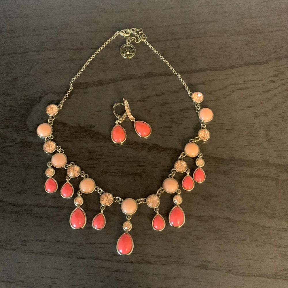 Necklace and earrings set coral - Picture 1 of 4